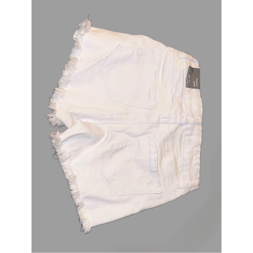 Tractr Brittany 5 Pocket Fray White distressed denim shorts girls Slim Mid Rise - Picture 3 of 3